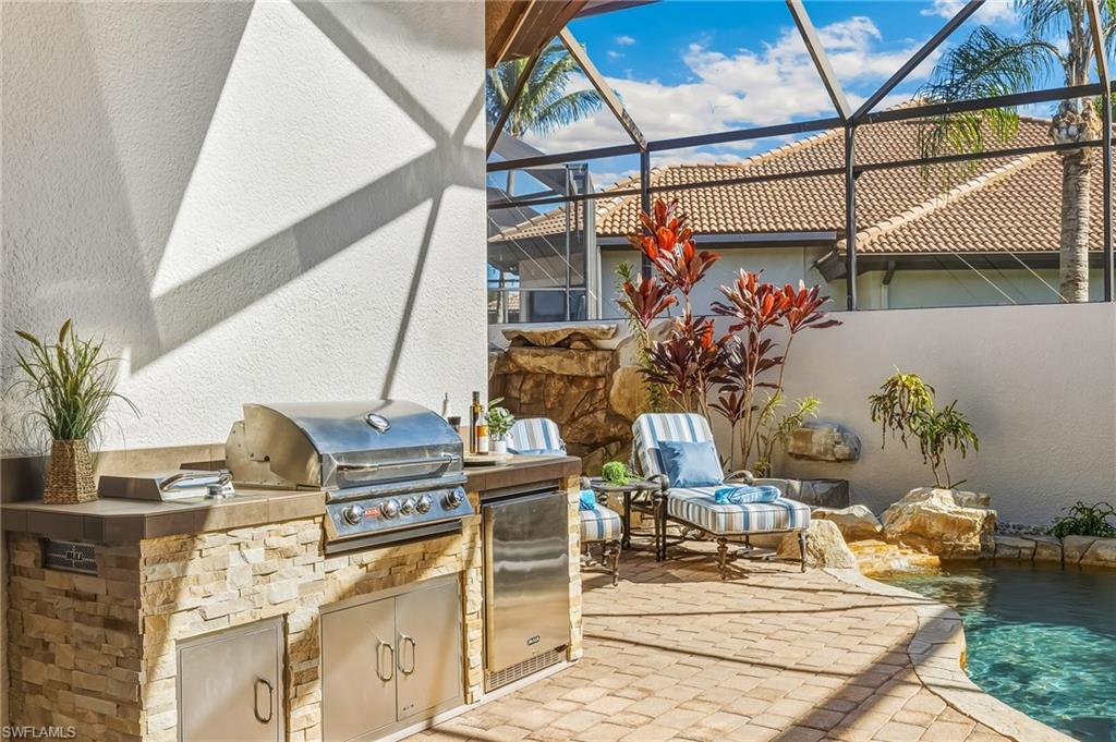 7749 Classics Dr Property Photo 25