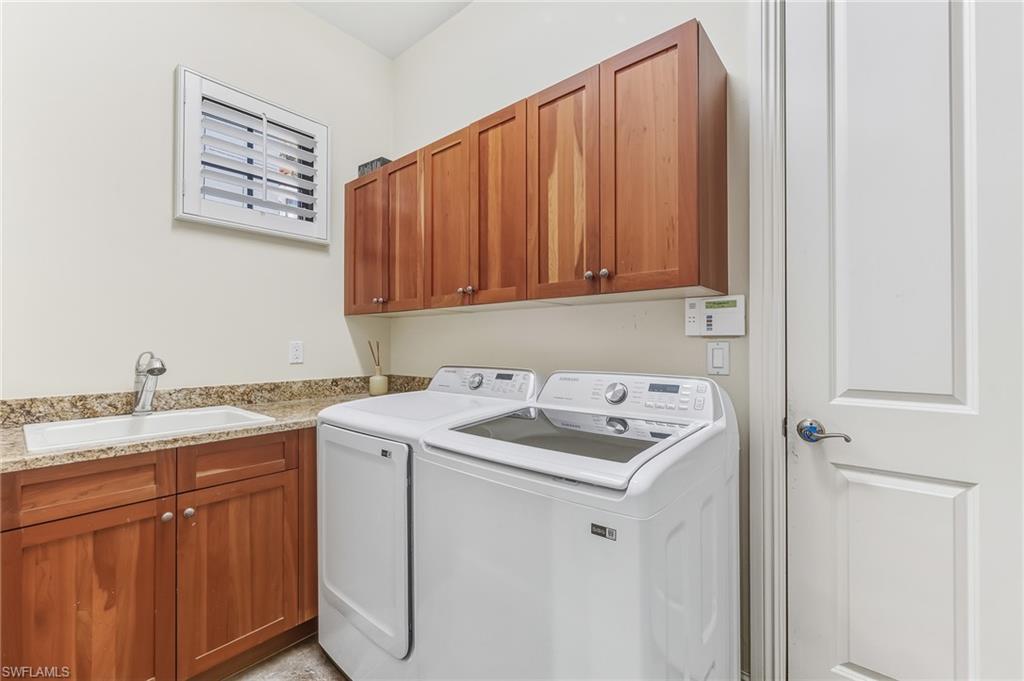 7749 Classics Dr Property Photo 30