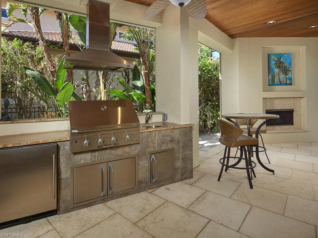 377 Pirates Bight Property Photo 17