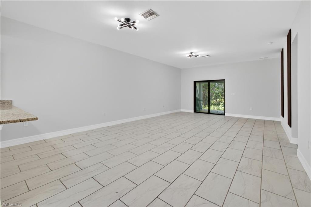 7066 Babcock Rd Property Photo 27