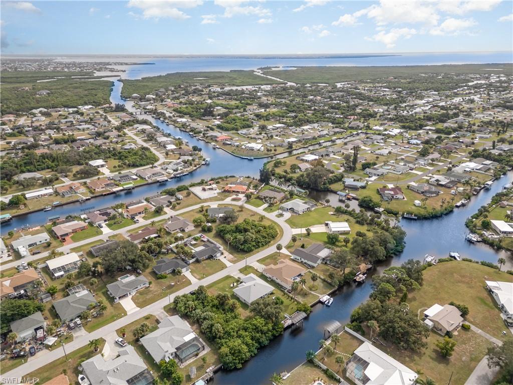 4186 Yucatan Cir Property Photo 32