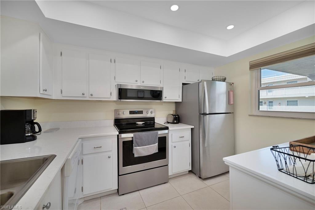 3150 Binnacle Dr 207 Property Photo 6