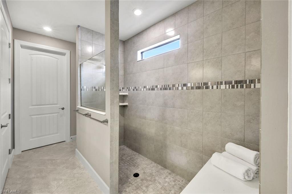 9350 Greyhawk Trl Property Photo 15