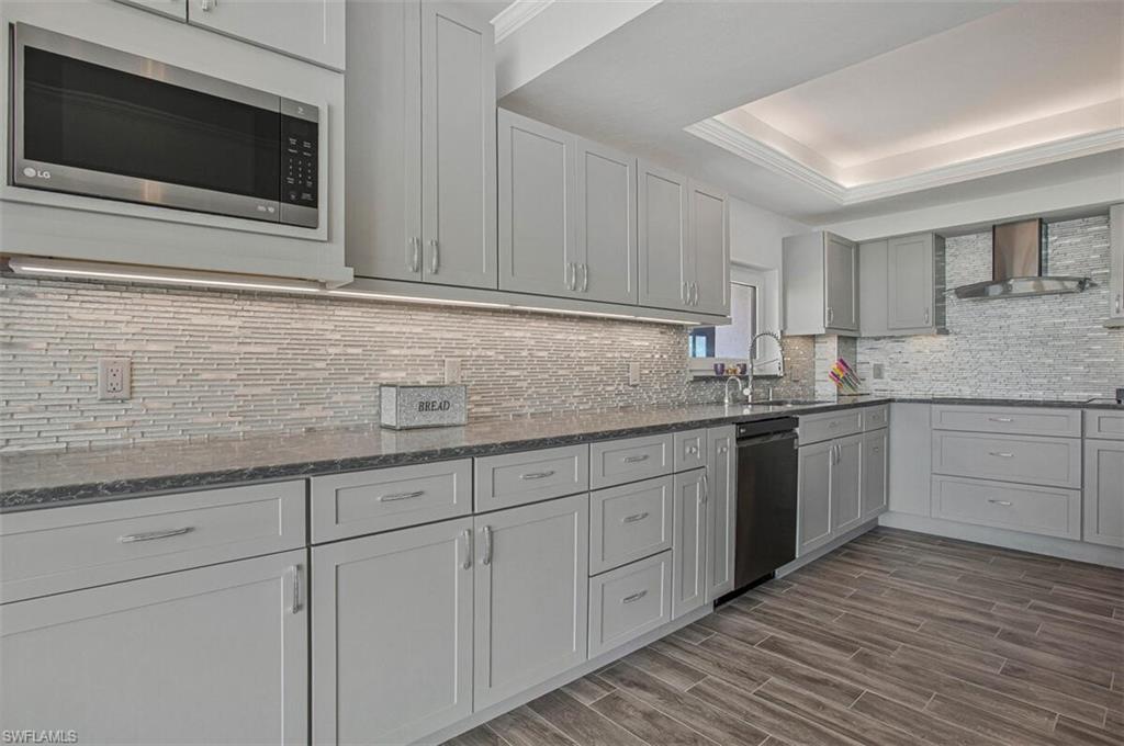 4031 Gulf Shore Blvd N 6b Property Photo 10