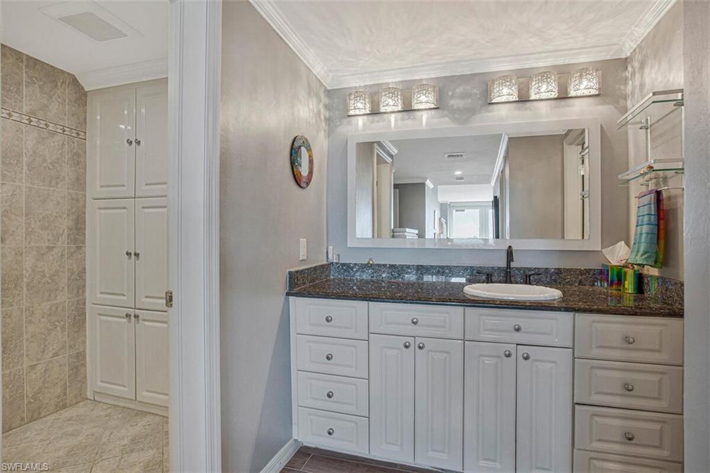 4031 Gulf Shore Blvd N 6b Property Photo 18