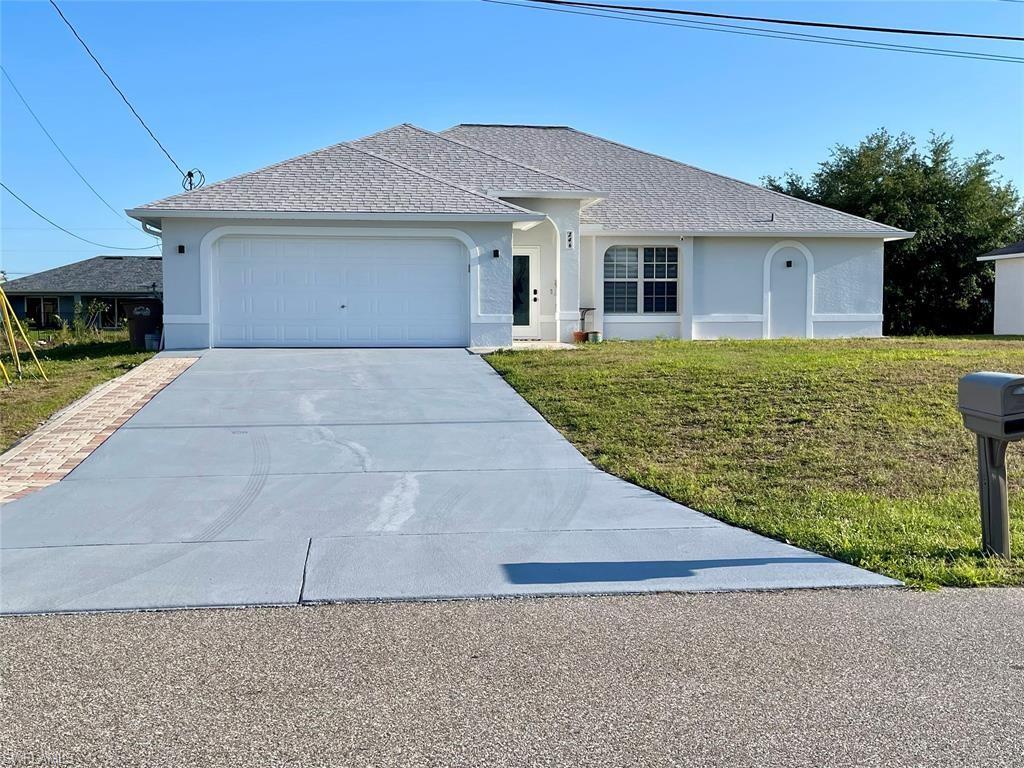 846 15th ST Property Photo 1