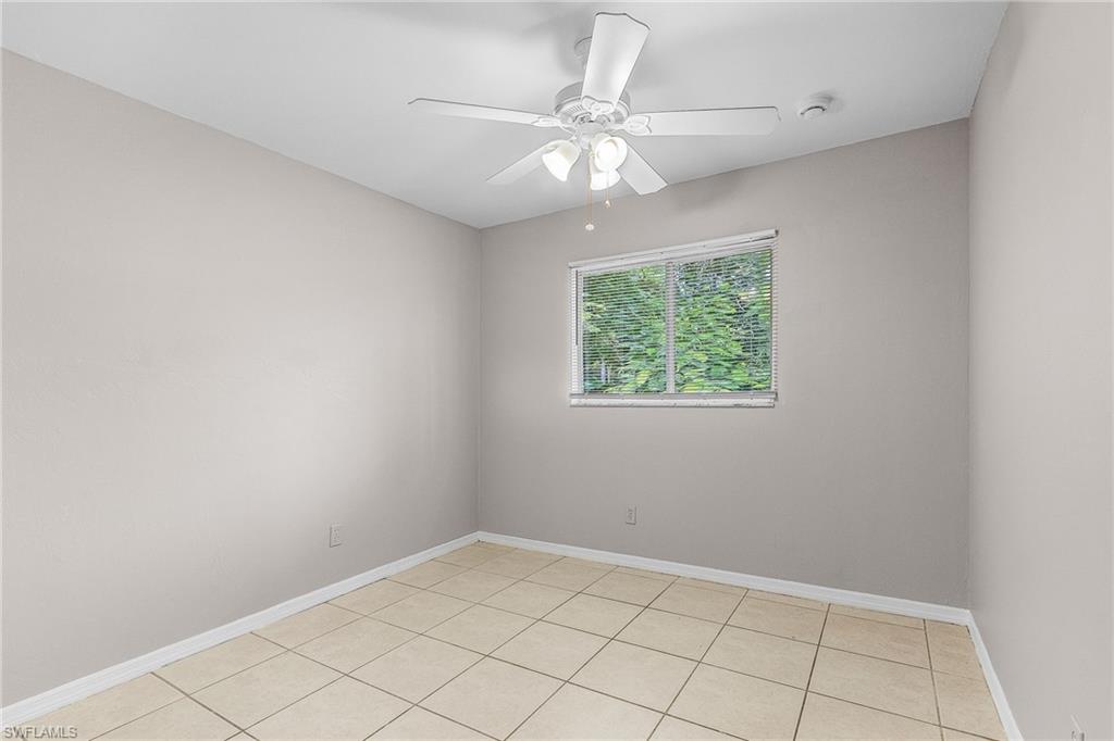 2412 Millie Ave S Property Photo 11