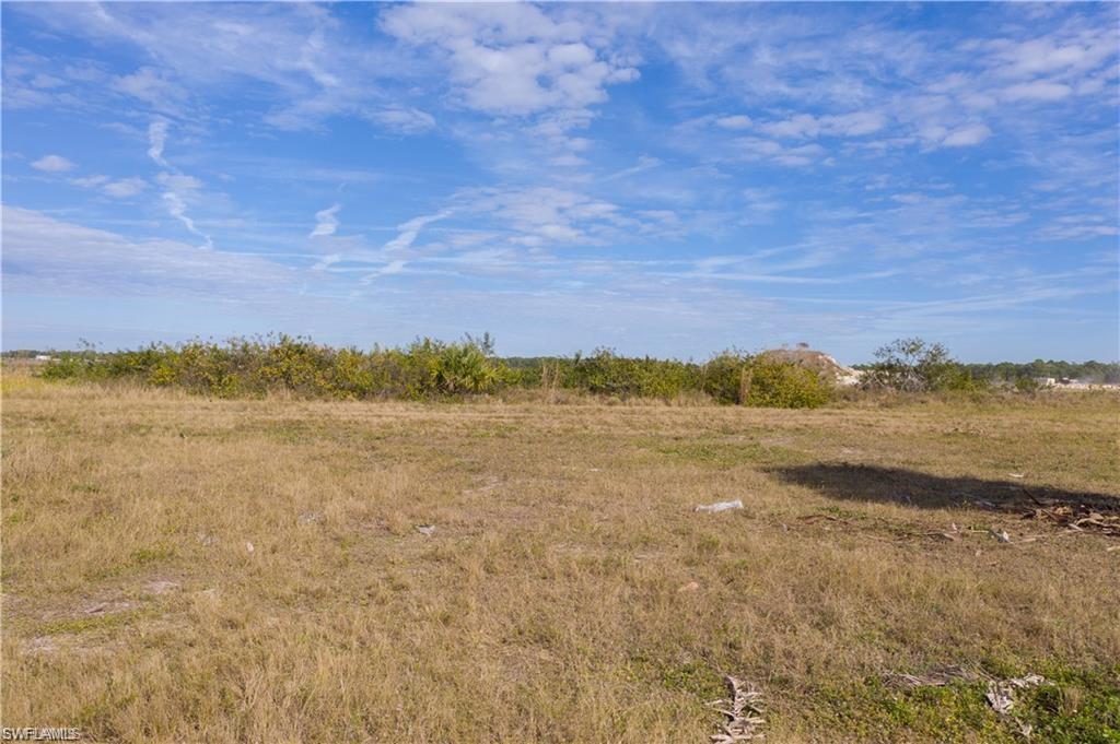 3923 33rd Pl Property Photo 4