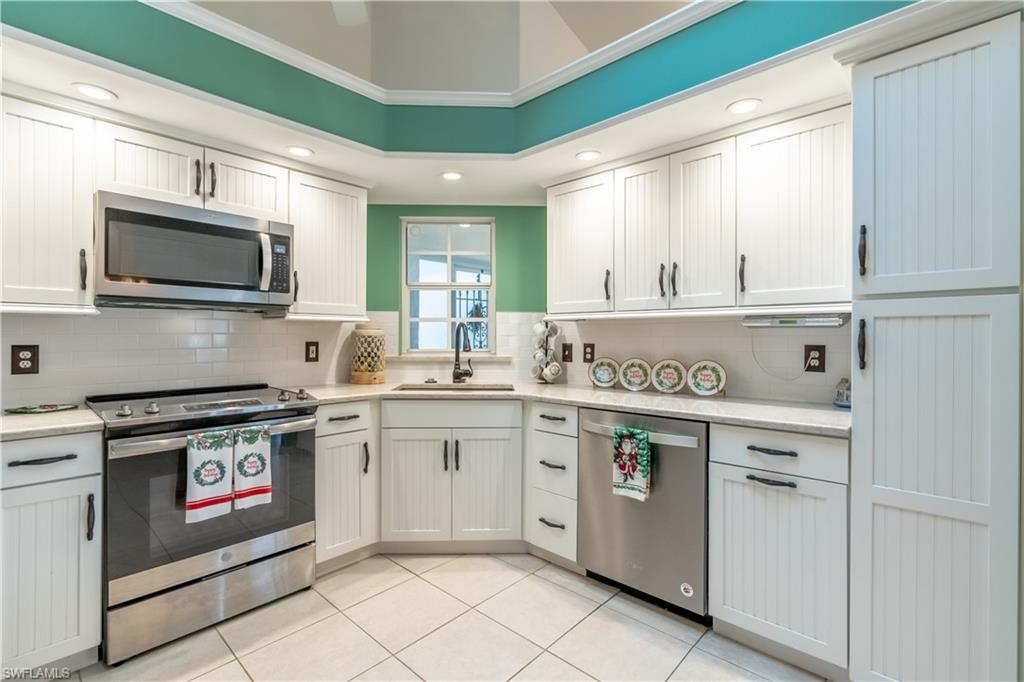 25451 Fairway Dunes Ct Property Photo 5
