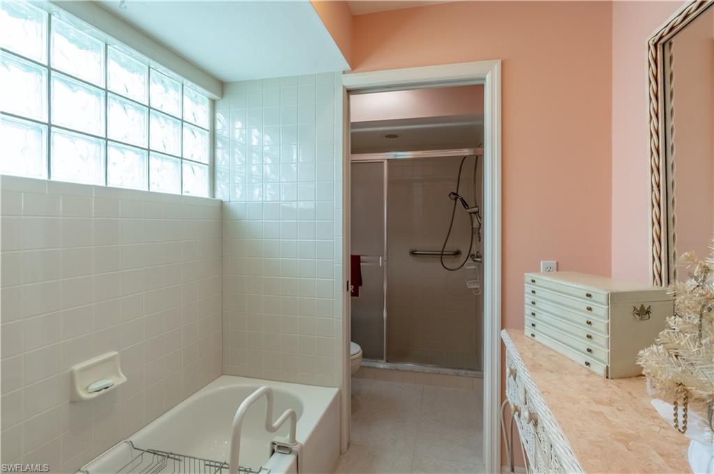 25451 Fairway Dunes Ct Property Photo 9
