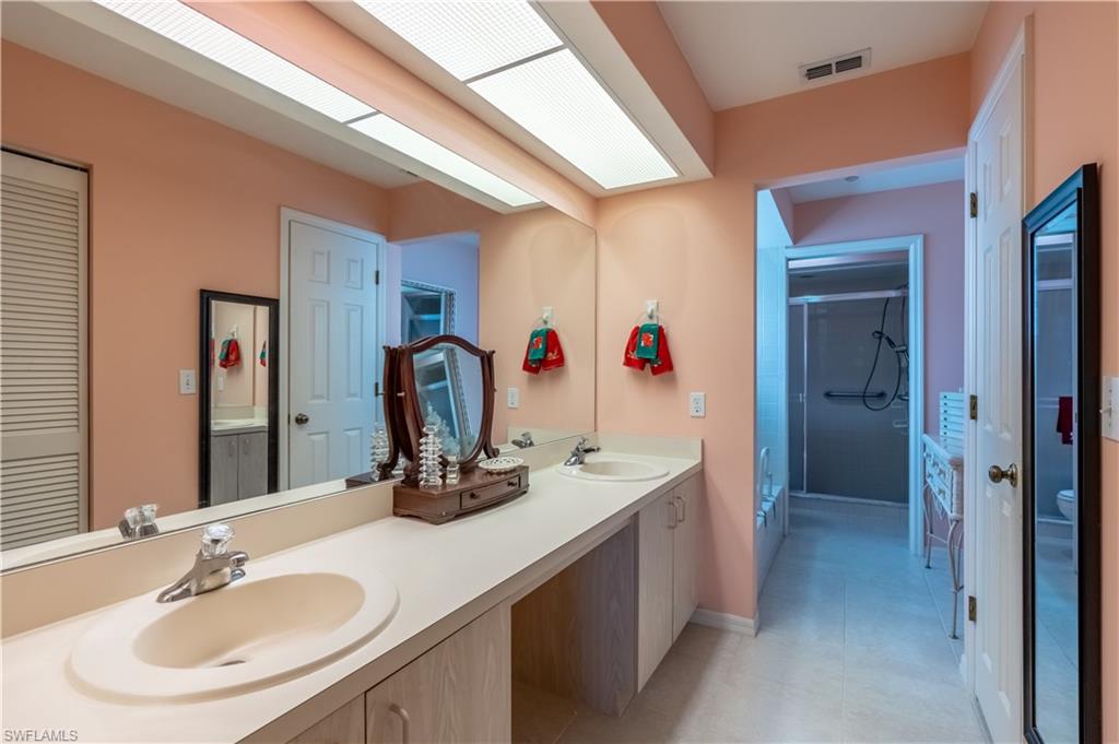 25451 Fairway Dunes Ct Property Photo 11