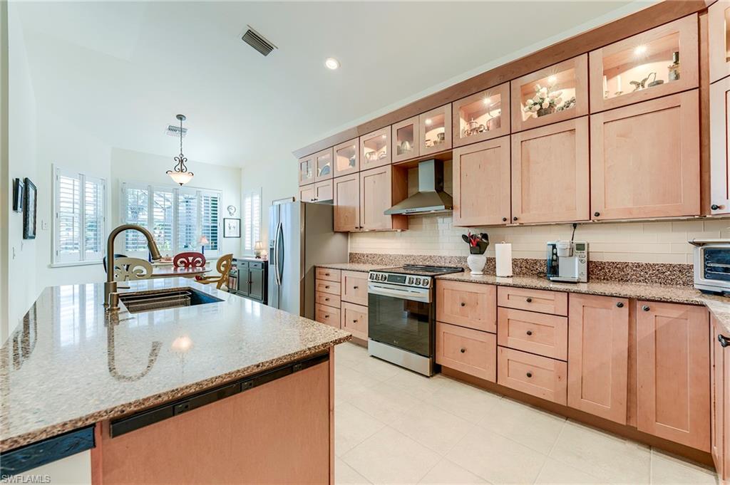 3806 Lakeview Isle Ct Property Photo 11