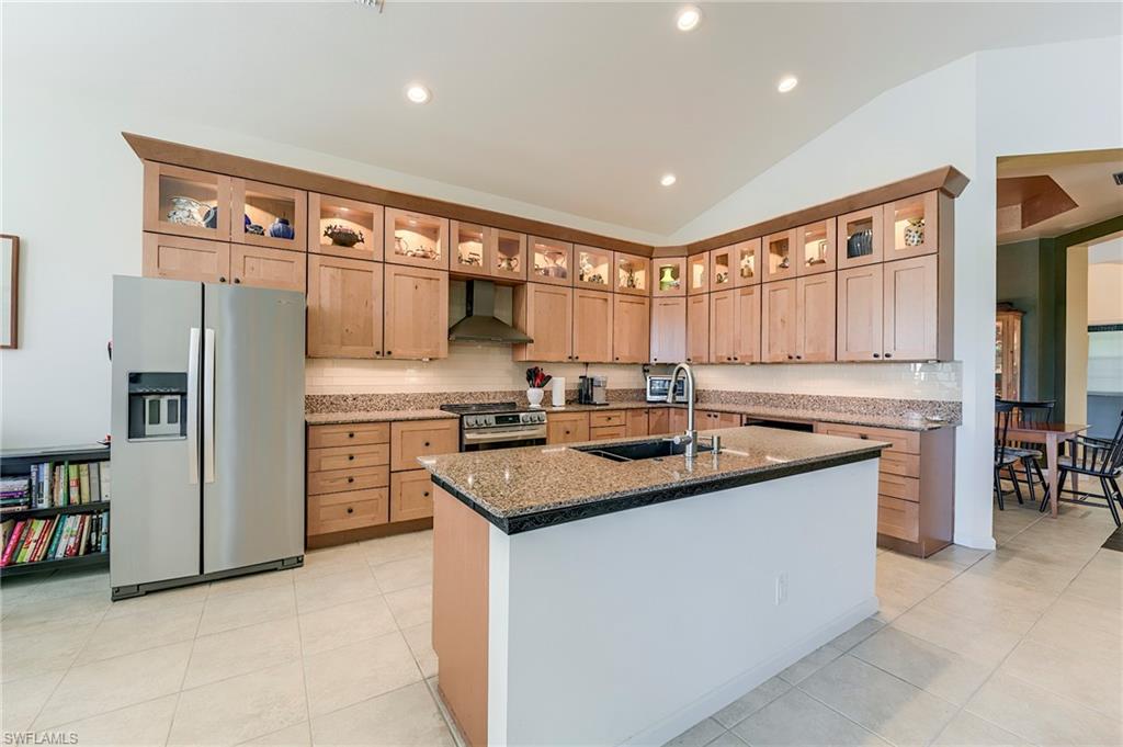 3806 Lakeview Isle Ct Property Photo 14
