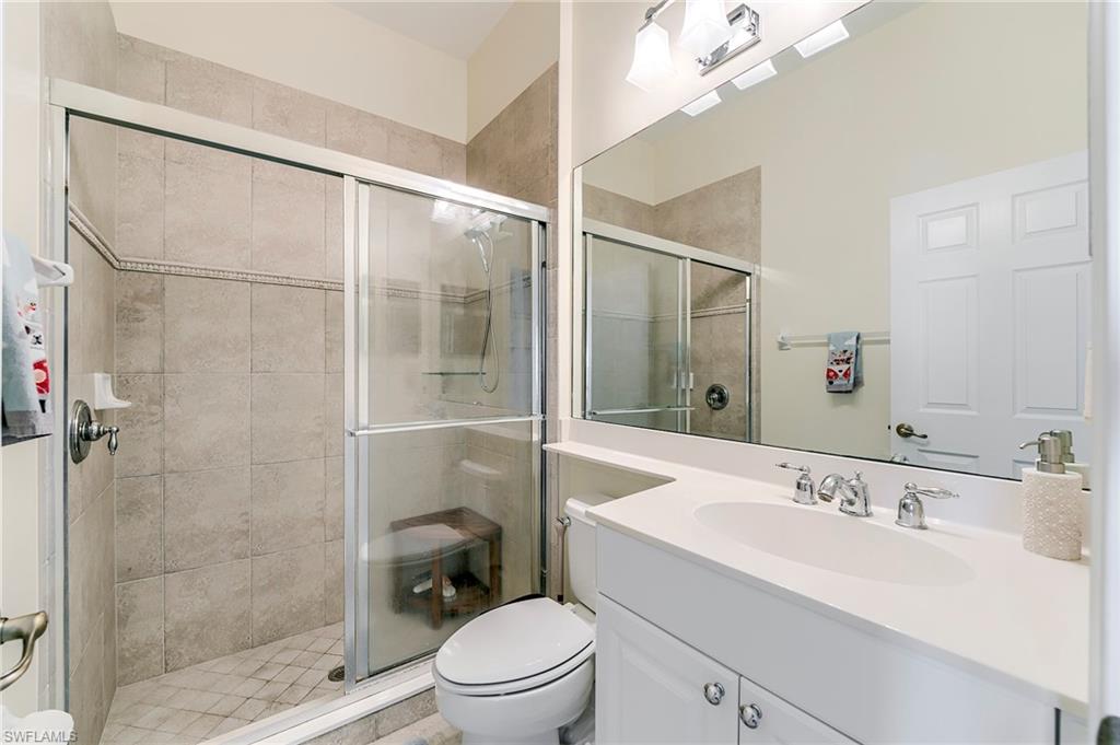 3806 Lakeview Isle Ct Property Photo 25