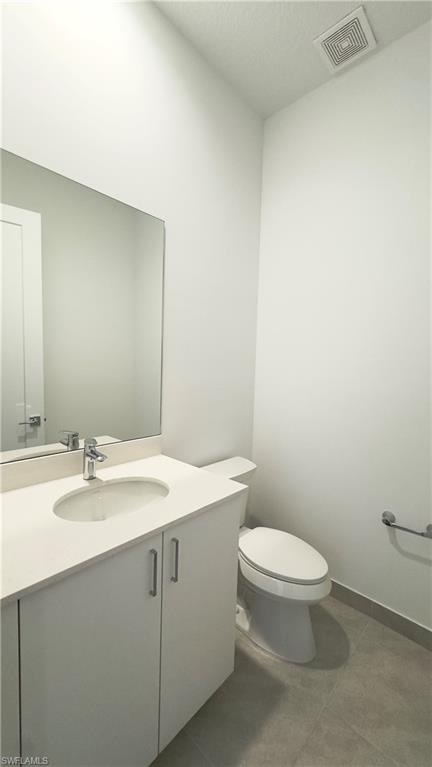5097 Penella Ave Property Photo 12