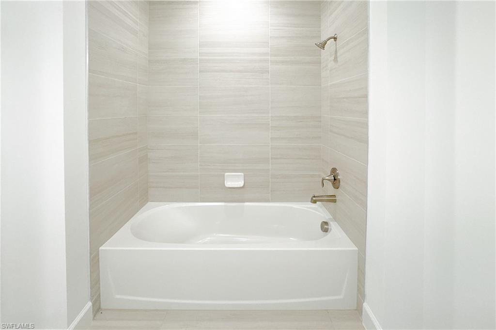 16881 Fairgrove Way 7-102 Property Photo 26