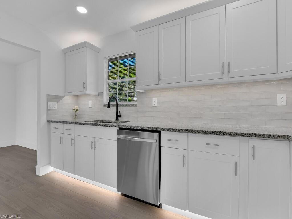4459 47th Ave Ne Property Photo 18