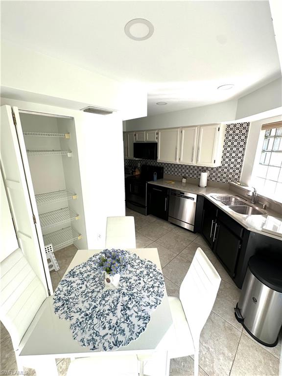 9828 Luna Cir # H203 Property Photo 10