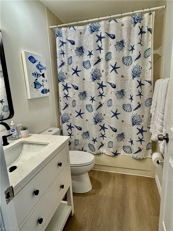 645 Squire Ct 202 Property Photo 11