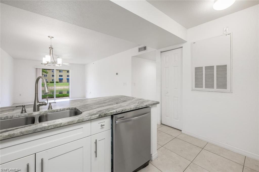 8244 Key Royal Cir 615 Property Photo 5