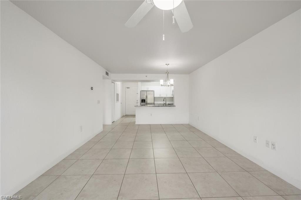8244 Key Royal Cir 615 Property Photo 10