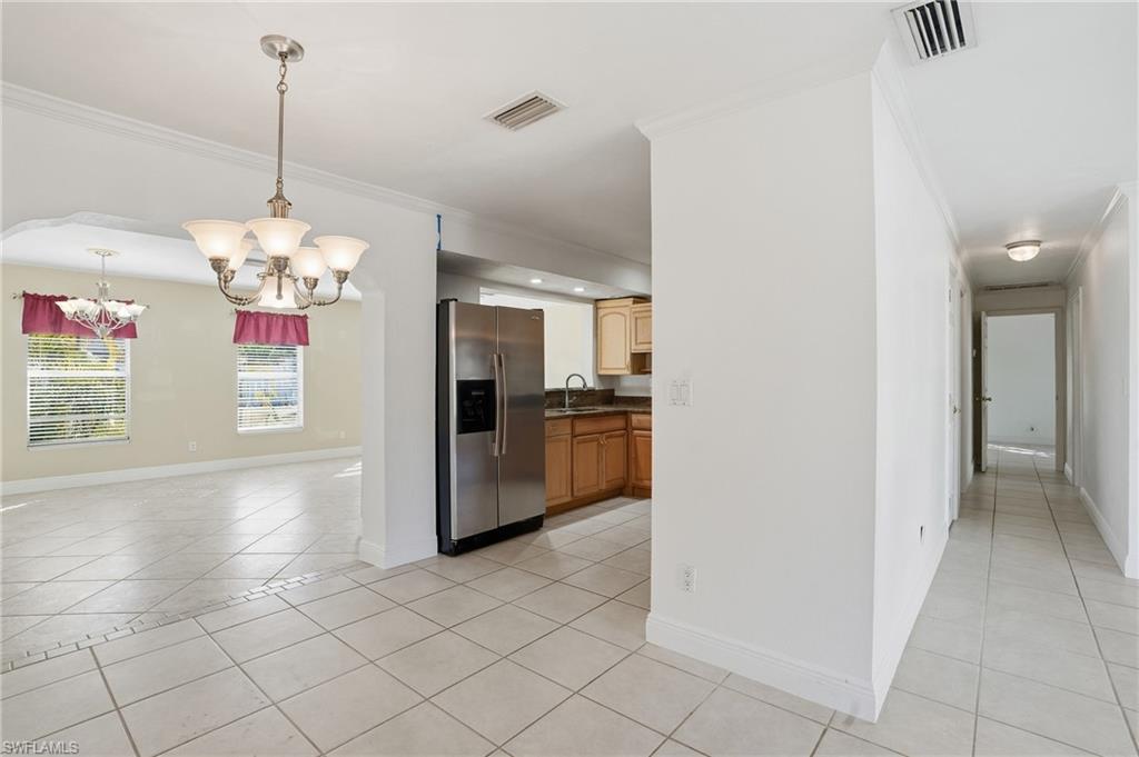 2108 1st St Property Photo 5
