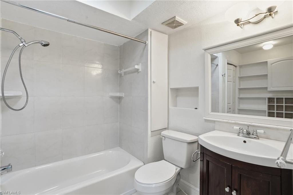 2108 1st St Property Photo 22