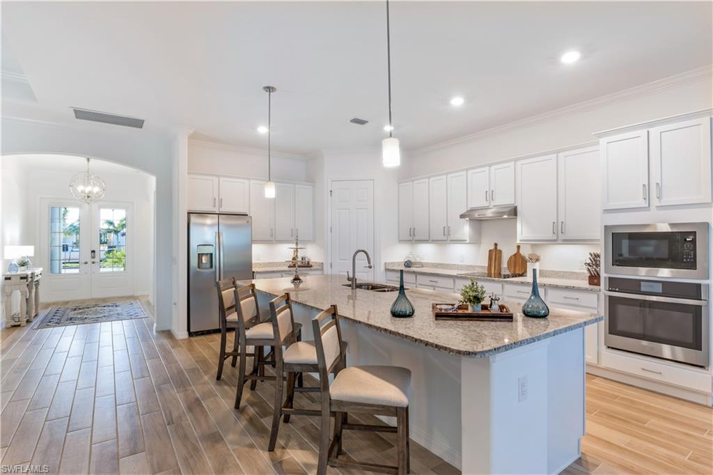 25078 Golden Fern Dr Property Photo 8