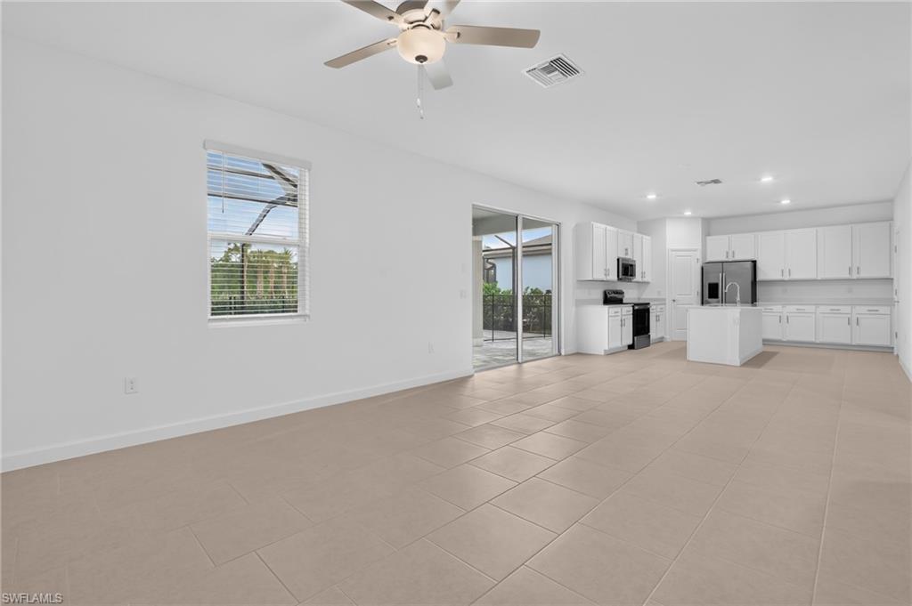 45018 Pipevine Cir Property Photo 6