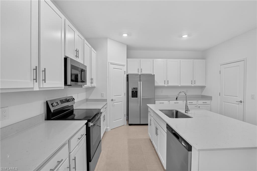 45018 Pipevine Cir Property Photo 9