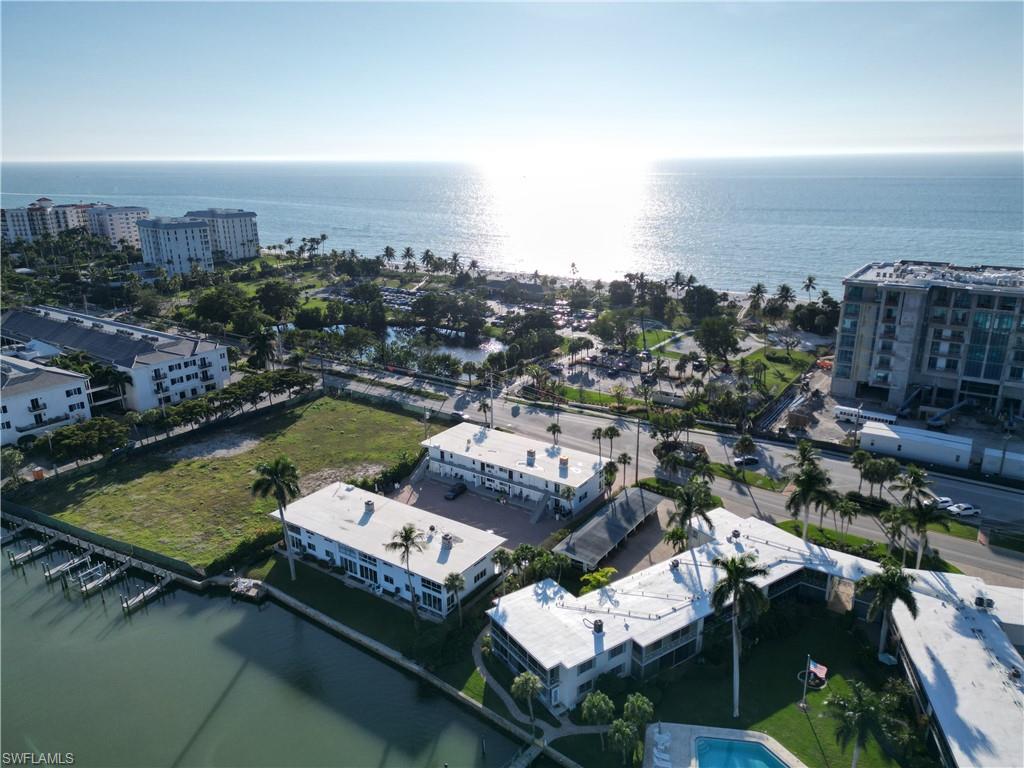 1550 Gulf Shore BLVD N W4 Property Photo 1