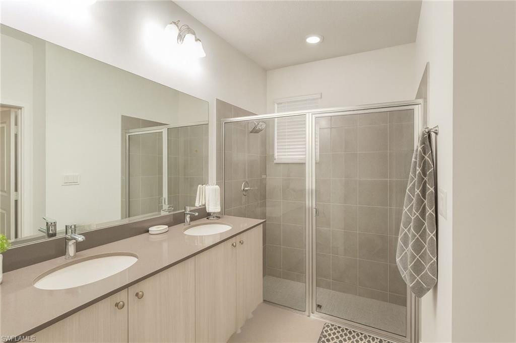 5758 Rossa Way Property Photo 8