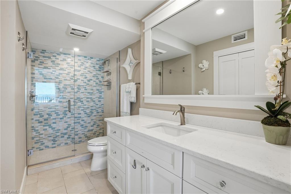 2532 Estero Blvd 102 Property Photo 14