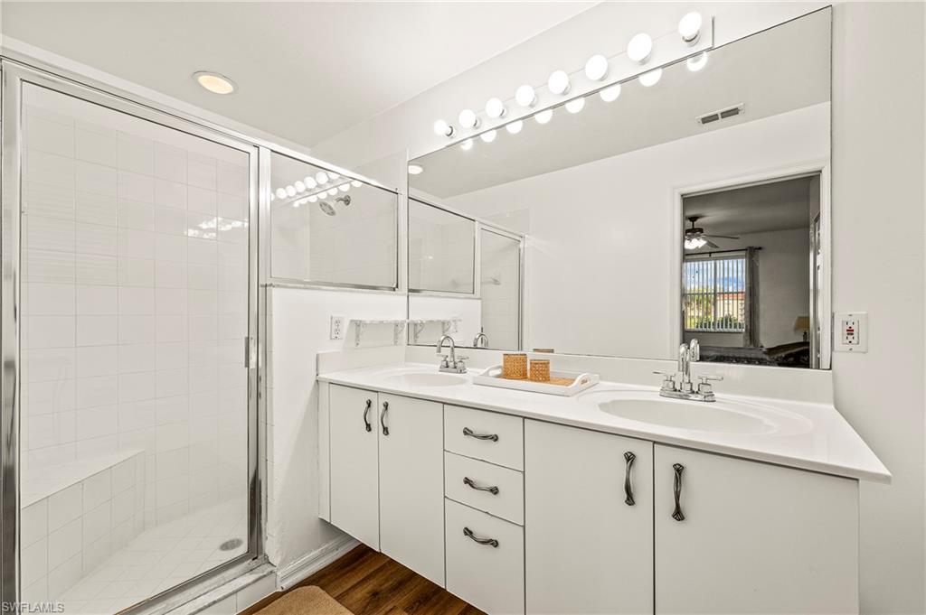 280 Robin Hood Cir 101 Property Photo 13