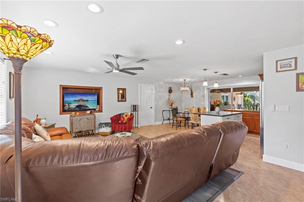 2569 Outrigger Ln Property Photo 11