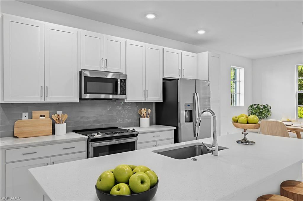 26380 Coco Cay Cir 101 Property Photo 4