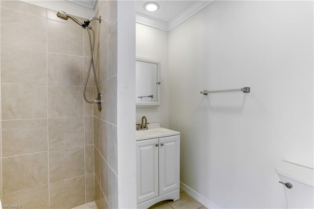 370 6th Ave S Property Photo 41
