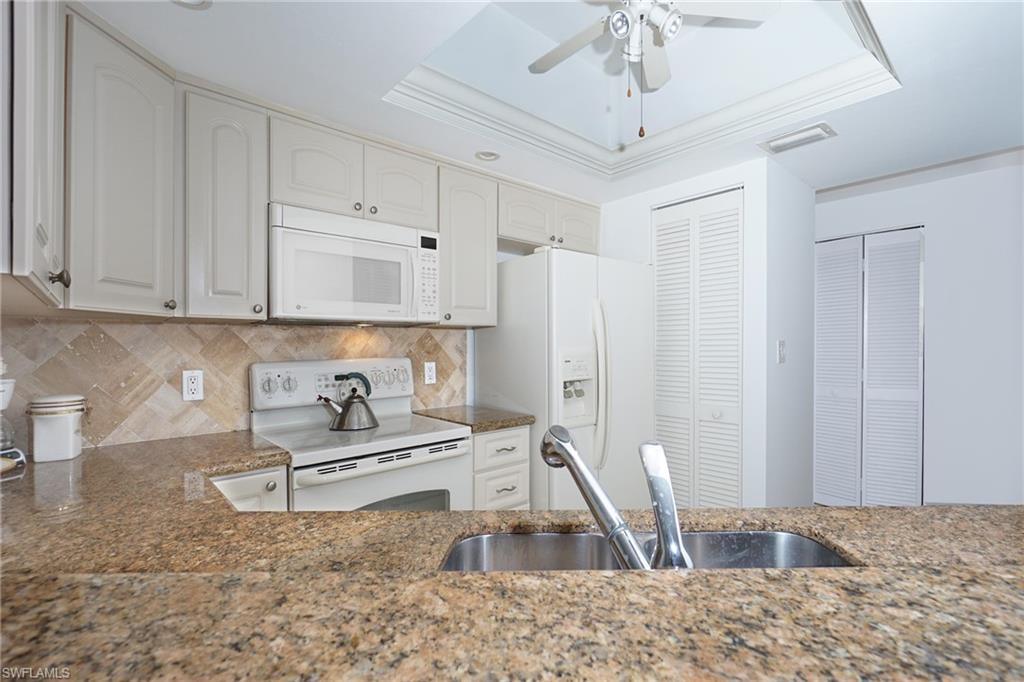 5895 Chanteclair Dr 118 Property Photo 9