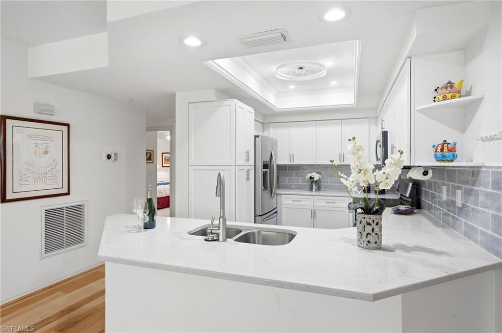 26881 Wedgewood Dr 102 Property Photo 8