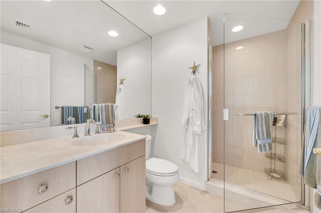 455 Cove Tower Dr 1603 Property Photo 13