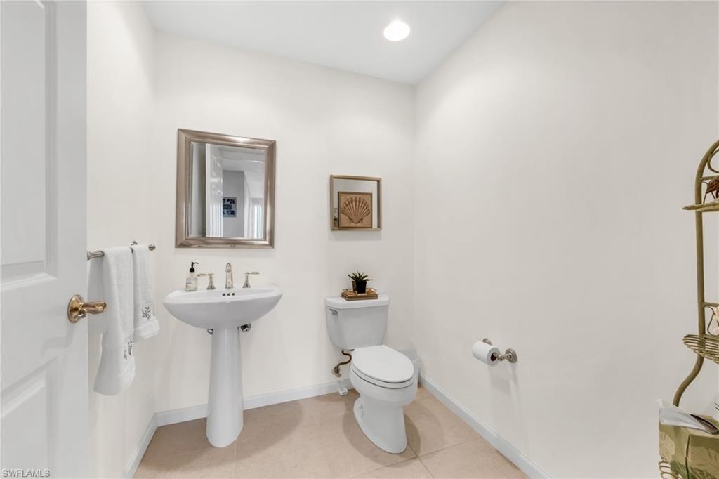 455 Cove Tower Dr 1603 Property Photo 16