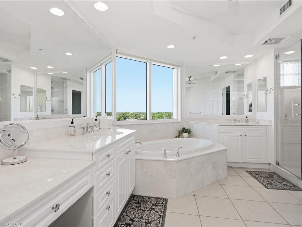 445 Cove Tower Dr 704 Property Photo 13