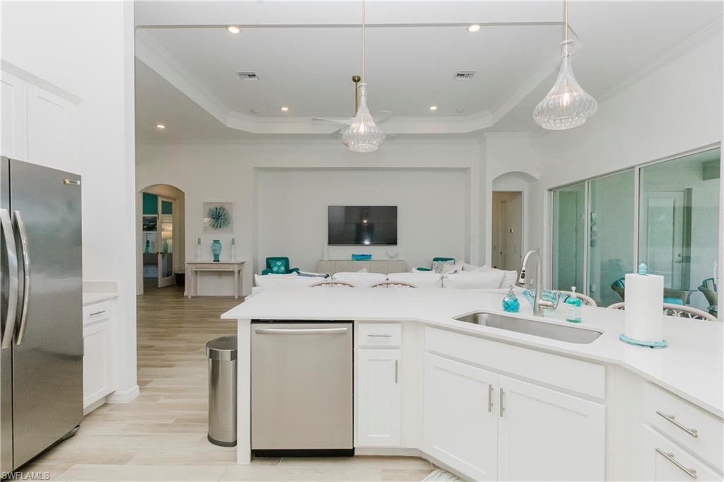 6075 Artisan Ct Property Photo 11