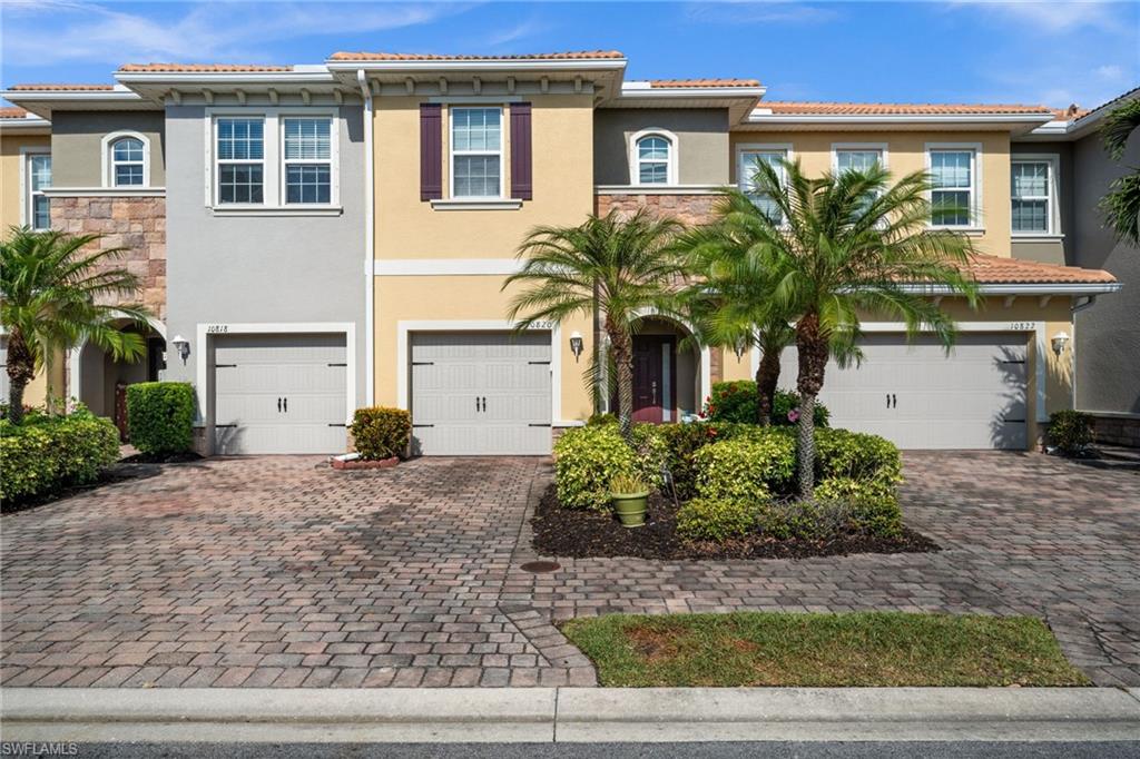 10820 Alvara Way Property Photo 6