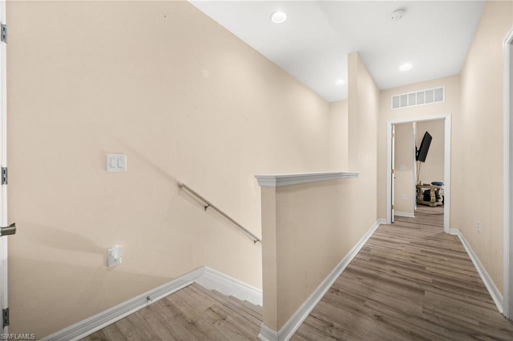 10820 Alvara Way Property Photo 10