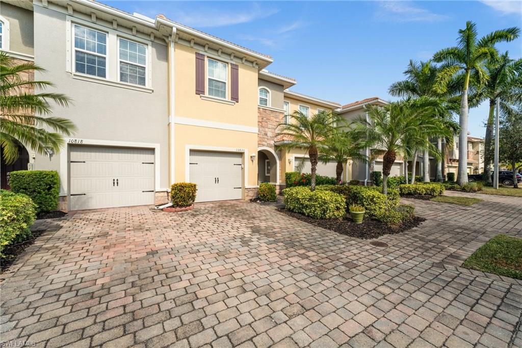 10820 Alvara Way Property Photo 12