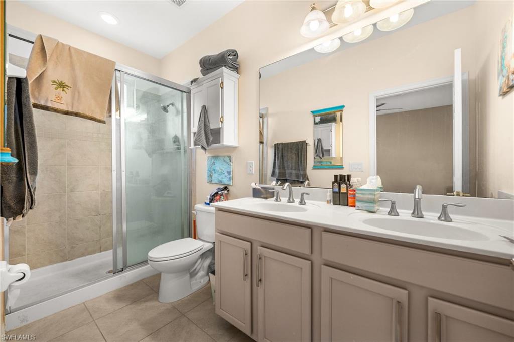 10820 Alvara Way Property Photo 16