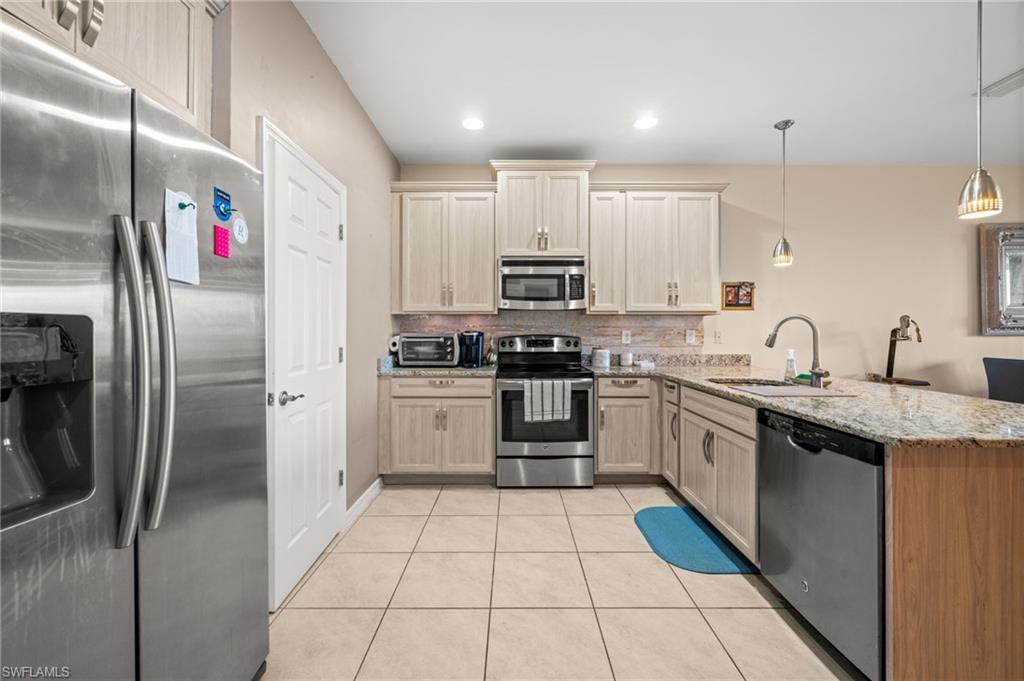 10820 Alvara Way Property Photo 24