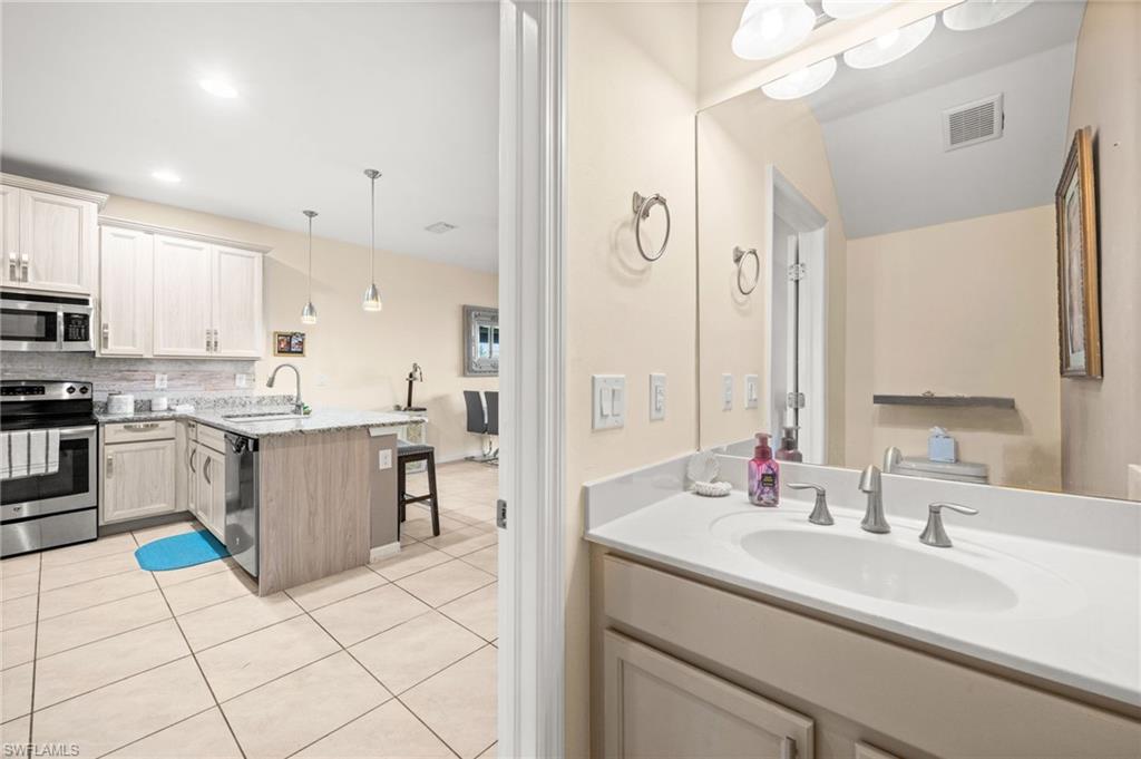 10820 Alvara Way Property Photo 26