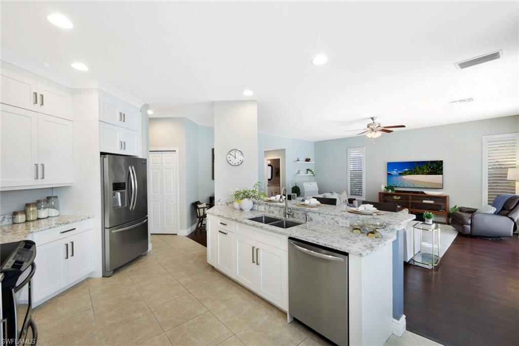 9261 Estero River Cir Property Photo 14